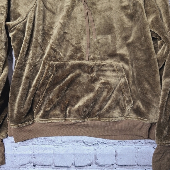 Anthro Sunday in Brooklyn Mairead Plush Cowl Neck Kangaroo Pouch Pullover Moss M - Picture 4 of 11